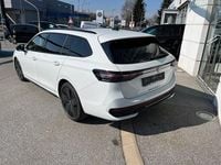 Neu VW Passat Sport 150 PS (110 kW) 2026 Weiss  normal Kombi