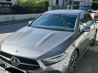 Gebraucht Mercedes A180 136 PS (100 kW) 2023 Grau Limousine