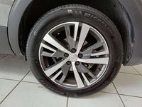Gebraucht Peugeot 5008 Allure 131 PS (96 kW) 2021 Grau SUV