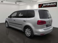 Gebraucht VW Touran Trendline 105 PS (77 kW) 2010 Grau Van / Kleinbus