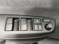 gebraucht Toyota Yaris Cross 15 VVT-i Hybrid AWD-i Adventure