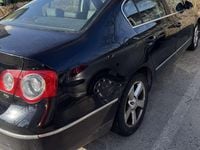 Gebraucht VW Passat 105 PS (77 kW) 2005 Limousine