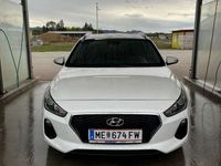 gebraucht Hyundai i30 CW 1,6 CRDi DCT Start/Stopp Comfort