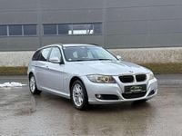 Gebraucht BMW 320 184 PS (135 kW) 2011 Silber Limousine