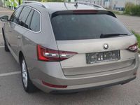 gebraucht Skoda Superb SuperbKombi 2,0 TDI Style Style