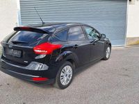 Gebraucht Ford Focus Trend 101 PS (74 kW) 2016 Schwarz Limousine
