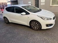 gebraucht Kia Ceed Ceed / 10 TGDI ISG Silber
