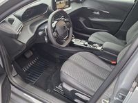 gebraucht Peugeot 208 aus Götzis - 110 PS und 5 km