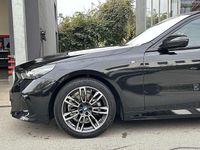 gebraucht BMW 520 d Touring xDrive M-Paket Aut. / AHK / 19"