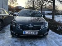 gebraucht Skoda Octavia Combi 2.0 TDI DSG Style