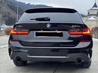 gebraucht BMW 330 330 d xDrive Touring 48 V Aut.