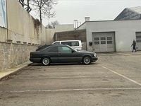 Gebraucht Mercedes E220 150 PS (110 kW) 1992 Schwarz Coupé