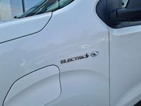 Gebraucht Toyota Proace 100 kW (136 PS) 2022 Weiß Van / Kleinbus