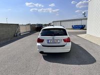gebraucht BMW 330 330 d xDrive Touring Österreich-Paket