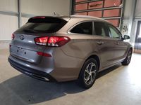 gebraucht Hyundai i30 Kombi Smart Plus Edition 1.5 T-GDI 160 PS DCT Anschlussgarantie-Navi-AppleCarPlay-AndroidAuto-Winterpaket-LED-Rückfahrkamera-2xPDC-Klimaautomatik-16''Alu-sofort