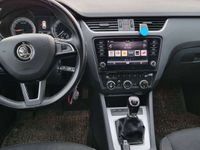 gebraucht Skoda Octavia Combi 16 TDI Ambition