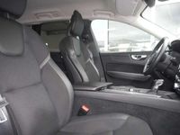 gebraucht Volvo XC60 D4 Momentum AWD Geartronic