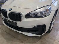 Gebraucht BMW 218 Gran Tourer Sport Line 150 PS (110 kW) 2022 Weiß Van / Kleinbus