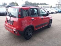 Gebraucht Fiat Panda 69 PS (50 kW) 2019 Rot Limousine