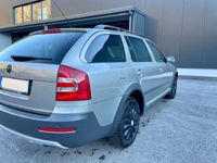 gebraucht Skoda Octavia Combi Scout 2,0 TDI PD DPF 4x4