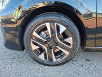 gebraucht Peugeot 208 PureTech 100 S&S Allure *NAVI* *ACC* Limousine