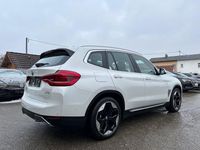 Gebraucht BMW iX3 Impressive 210 kW (286 PS) 2021 Weiß SUV