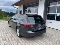 Gebraucht VW Passat Business 150 PS (110 kW) 2022 Grau Kombi