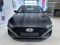 Neu Hyundai i30 GO! 99 PS (72 kW) 2025 Grün Limousine