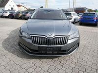 Gebraucht Skoda Superb Style 150 PS (110 kW) 2022 Grau Kombi