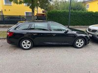 gebraucht Skoda Superb SuperbKombi 2,0 TDI Ambition DSG