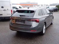 gebraucht Skoda Octavia Combi 20 TDI *Navi *LED *AHK