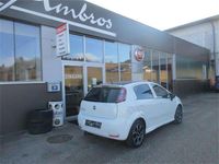 Gebraucht Fiat Punto Easy 78 PS (57 kW) 2016 Weiß Kleinwagen