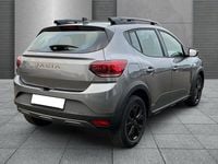 Neu Dacia Sandero Extreme 91 PS (66 kW) 2025 Grau SUV