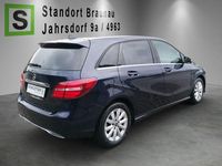 Gebraucht Mercedes B180 109 PS (80 kW) 2017 Blau Van / Kleinbus