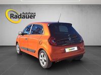 Gebraucht Renault Twingo Life 65 PS (47 kW) 2022 Orange Kleinwagen