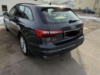 Gebraucht Audi A4 Advanced 190 PS (139 kW) 2020 Grau Kombi