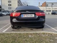 gebraucht Jaguar XE 20d R-Sport Aut.