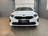 gebraucht Kia Ceed Ceed / cee'd1,5 TGDI Silber*Navi*Kamera*Sitz&Lenkradhe...