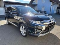 Gebraucht Mitsubishi Outlander Intense 150 PS (110 kW) 2016 Schwarz SUV