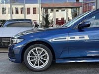 gebraucht BMW 320 d xDrive Touring Aut. / Widescreen / SZH / 17"