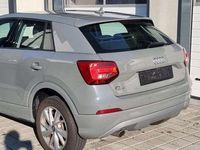 gebraucht Audi Q2 1,6 TDI Design Navi Tempomat