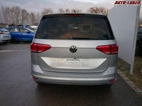 Neu VW Touran Comfortline 150 PS (110 kW) 2025 Oyster silver metallic Van / Kleinbus