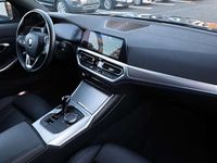 gebraucht BMW 318 318 d 48 V Touring Aut. ACC, Laser, Panorama, Sp...