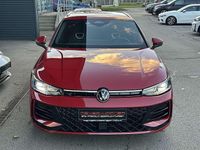 Gebraucht VW Passat IQ Drive 150 PS (110 kW) 2024 Chilirot Kombi