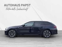 Gebraucht BMW 520 M Sport 197 PS (144 kW) 2025 Schwarz Kombi