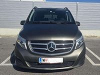 Gebraucht Mercedes V220 163 PS (119 kW) 2018 Braun Van / Kleinbus
