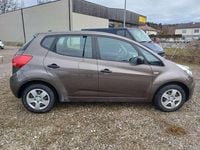 Gebraucht Kia Venga 90 PS (66 kW) 2014 Braun Kleinwagen