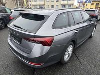 gebraucht Skoda Octavia Combi 2,0 TDI Style DSG