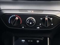 gebraucht Hyundai i20 GO 1.2 MPI 58 kW (79 PS) Navigationssystem, Bluetooth, DAB, Klimaanlage, Rückfahrkamera, Apple CarPlay, Android Auto, PDC hinten, Sitzheizung, Lenkradheizung, Spurassistent, Tempomat uvm.