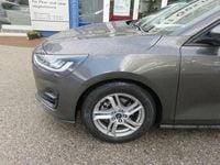 Gebraucht Ford Focus Cool & Connect 120 PS (88 kW) 2022 Grau Limousine